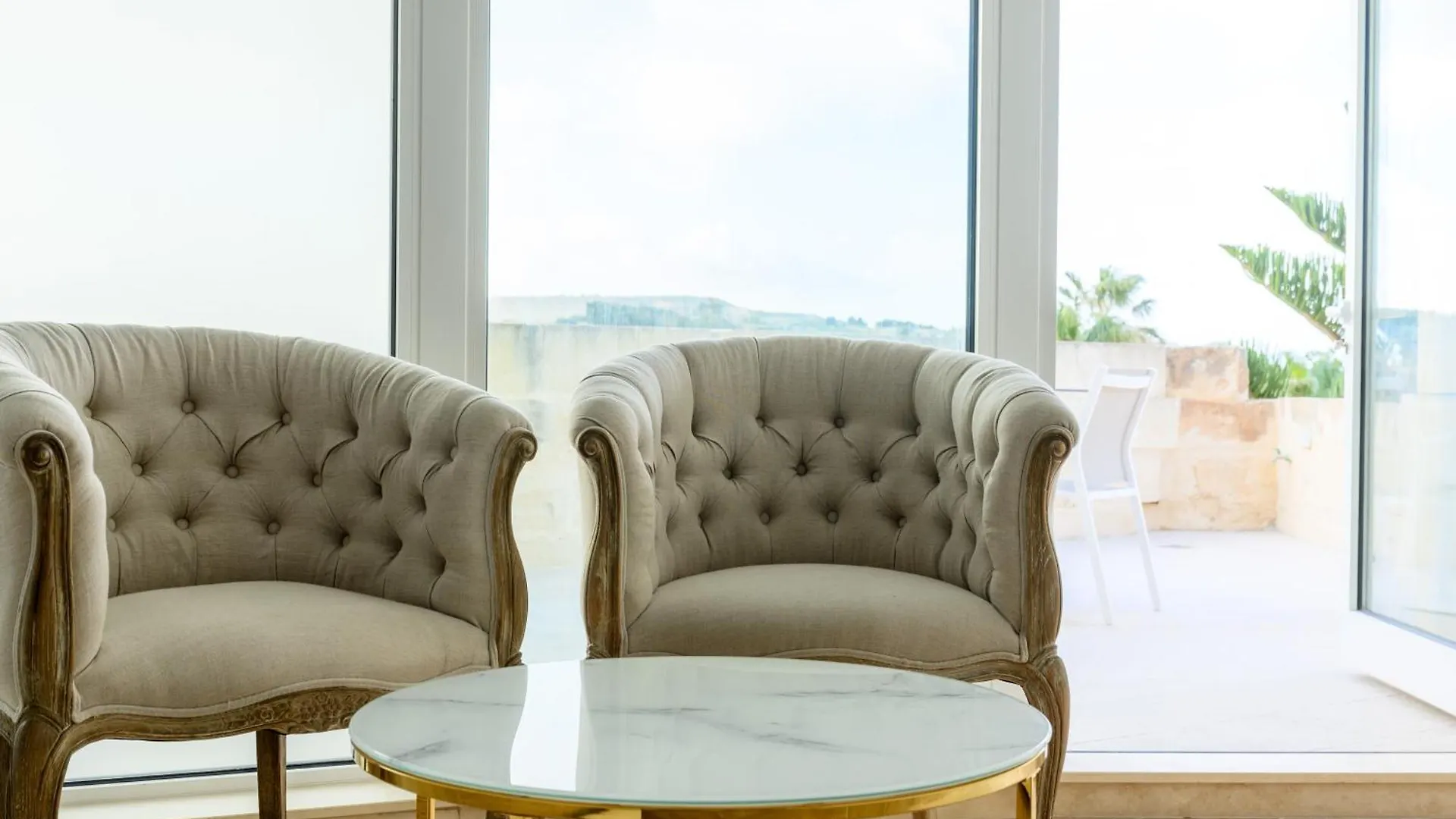 XVI Suites - Adults Only Naxxar