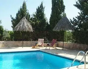 Ta' Bertu Host Family 2*, Ħal Far Malta